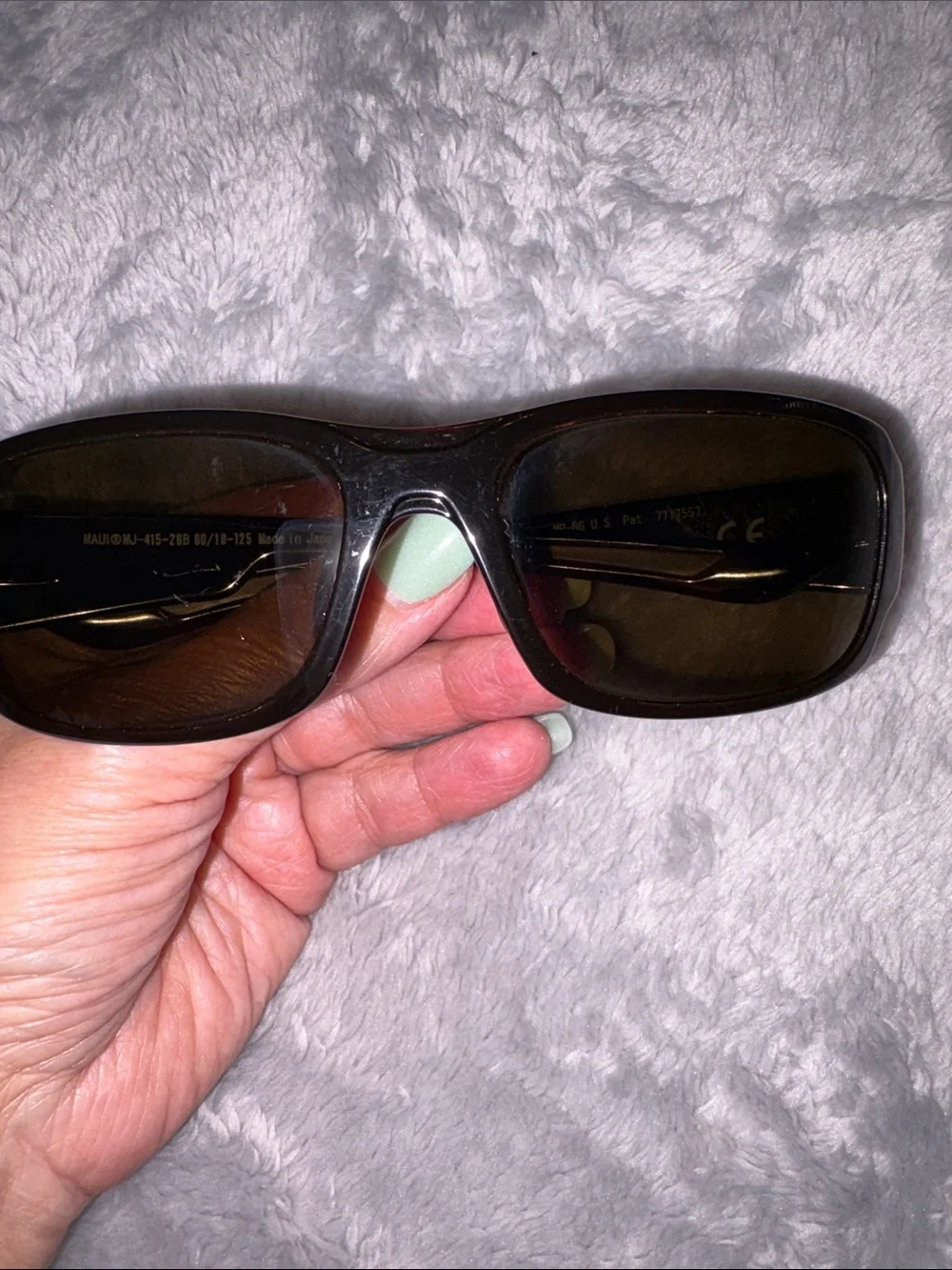 MAUI JIM SUNGLASSES & CASE